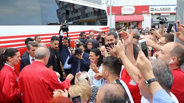 Cumhurbaşkanı Erdoğan, Samsun Büyükşehir Belediyesi'ni ziyaret etti