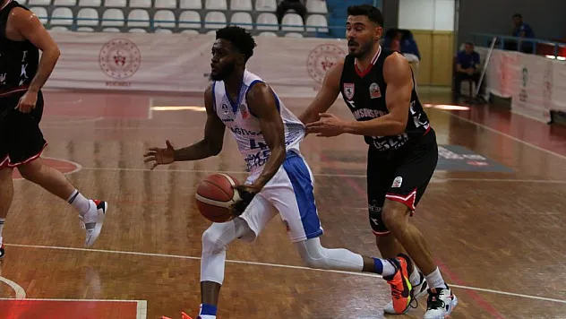 TBL: Kocaeli BŞB Kağıtspor: 75 - Yılyak Samsunspor Basketbol: 98