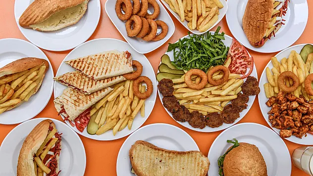 Fastfood yiyecekler sağlığı tehdit ediyor
