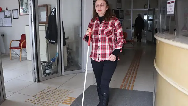 2 üniversite bitiren görme engellinin azmi  