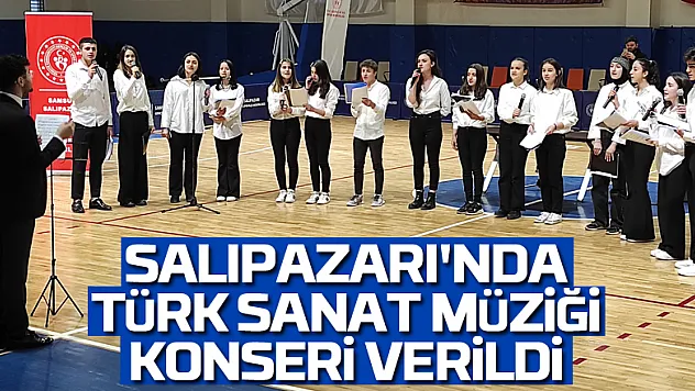 Salıpazarı'nda Türk sanat müziği konseri verildi