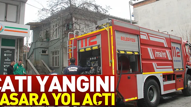 Çarşamba'da çatı yangını hasara yol açtı