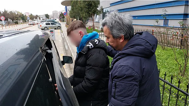 17 bin lirayı bankadan çekerken yakalanan dolandırıcıya adli kontrol