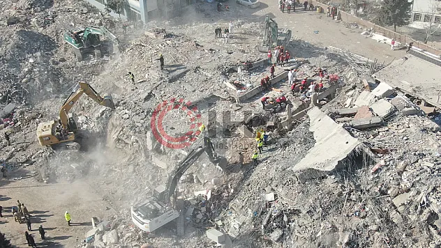 Depremin merkezi Kahramanmaraş'ta son durum havadan görüntülendi