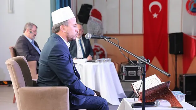 Depremde hayatını kaybedenler için dua gecesi