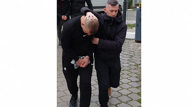 Araç içinde uyuşturucuyla yakalanan şahıs tutuklandı