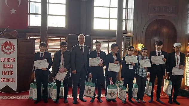 İmam Hatip Ortaokulları Arası Genç Muhafızlar Hafızlık Yarışması Terme'de yapıldı