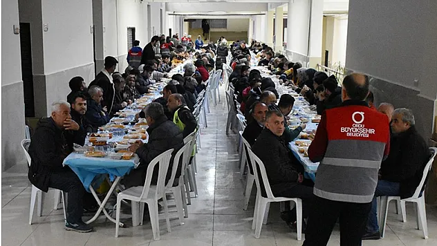 Ordu'dan Adıyaman'a afetzedeler için 'kardeşlik sofrası' oluşturuldu