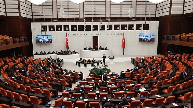 Meclis, OSB'ler ve enerji alanı ile sağlık alanında düzenlemeler içeren kanun teklifini yasalaştırmak için mesai yapacak