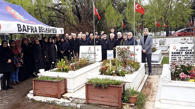 Şehit astsubay kabri başında anıldı
