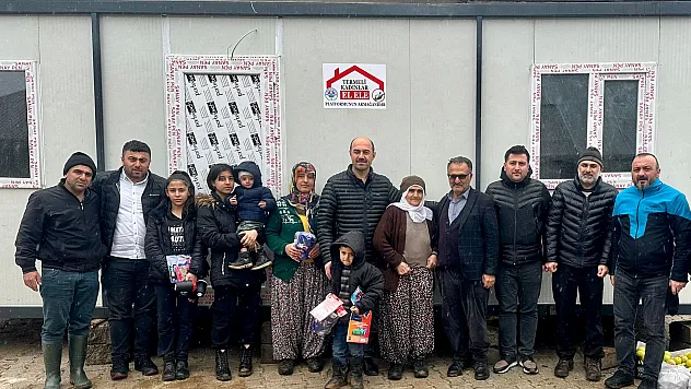 Termeli kadınlar kermes geliriyle konteyner bağışı yaptı