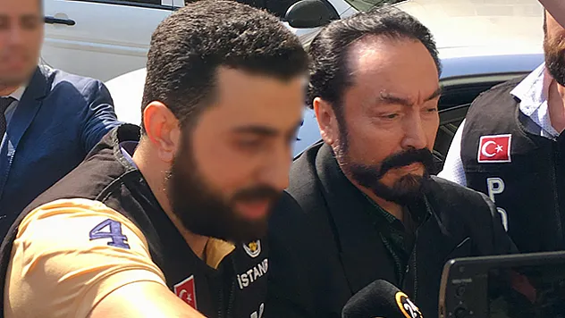 Adnan Oktar'a 8 bin 658 yıl hapis cezası kararı onandı