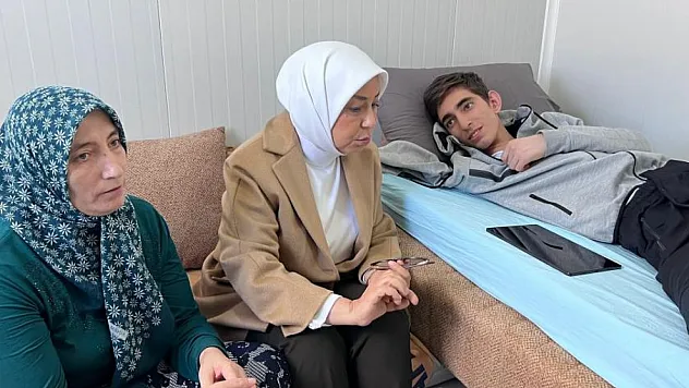 Cumhurbaşkanı Erdoğan'dan depremzede Ömer için protez kol ve bacak talimatı