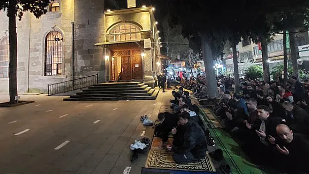 Samsun'da okunan 1071 hatmin duası yapıldı