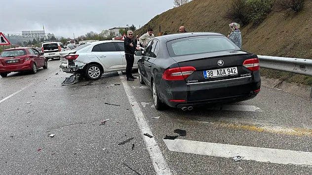 Samsun'da zincirleme trafik kazası: 4 yaralı