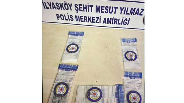 Polisin kovalamacasıyla yakalandı, üzerinden uyuşturucu çıktı