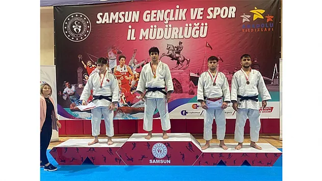 Başak Duman U-20 Türkiye Şampiyonası'ndan da boş dönmedi