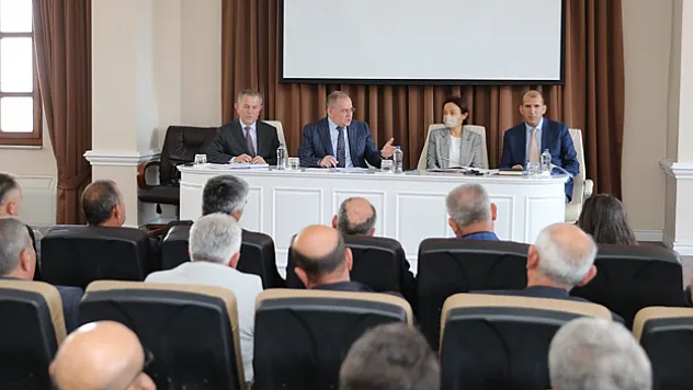 Başkan Demir'den muhtarlara: 'Biz sizin için varız'