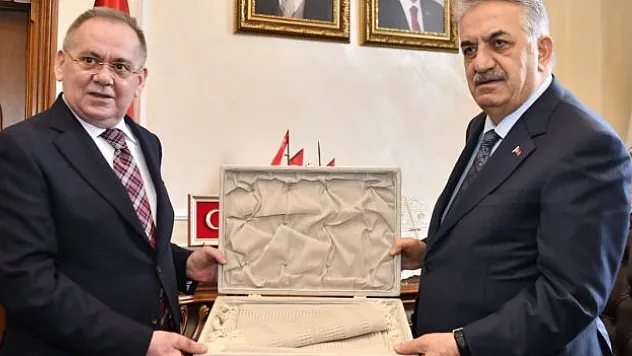 AK Parti'li Yazıcı'dan Samsun Büyükşehir Belediye Başkanı Demir'e ziyaret