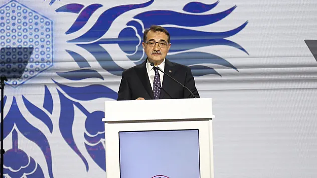 Bakan Dönmez: '35 milyon ton karbon salımının önüne geçmiş olacağız'