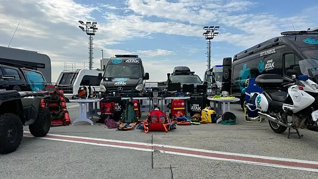 Sağlık Bakanı Koca, UMKE Atak Arama Kurtarma Ekibi kurulduğunu açıkladı