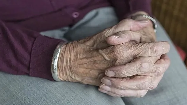 Yeni bulunan Alzheimer ilacı hastalığın ilerlemesini üçte bir yavaşlatıyor