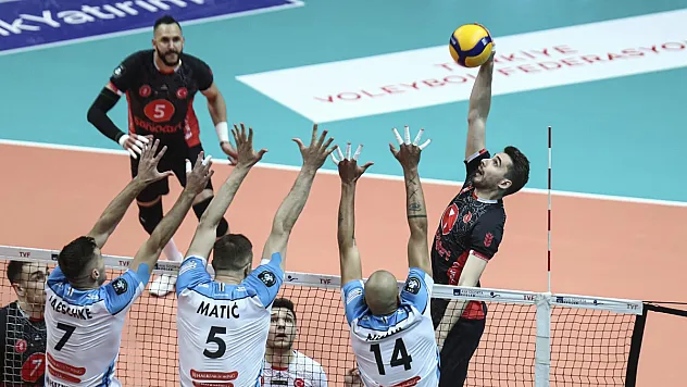 Ziraat Bankkart, final serisinde 2-1 öne geçti