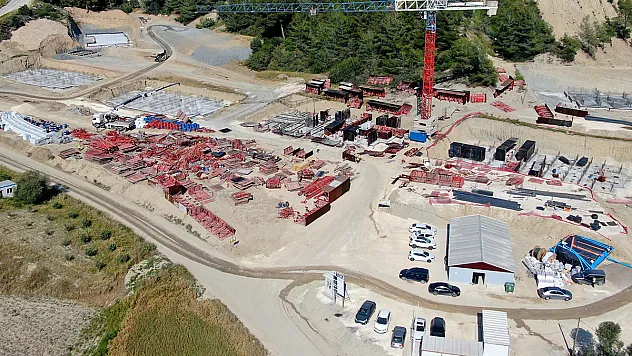 Adana'da depremzedeler için yeni TOKİ konutları yükseliyor, ilk teslim Aralık'ta