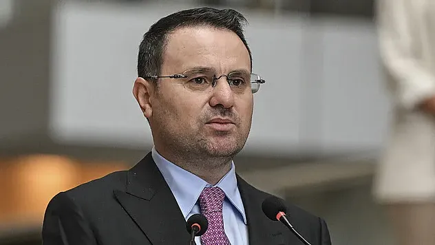 Adalet Bakanı Gürlek'ten sivil anayasa mesajı ve avukatlara 'silah ruhsatı' müjdesi