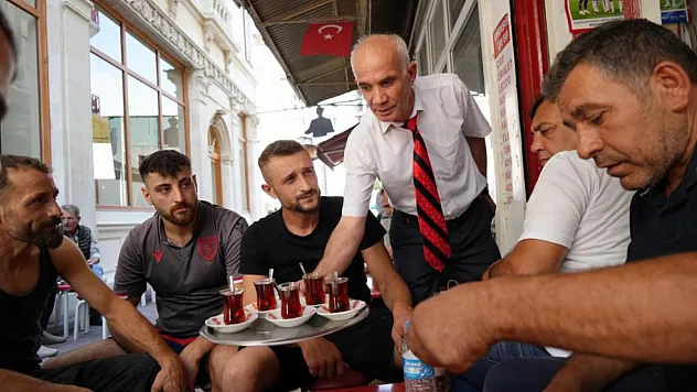 Adem Usta'dan Şık Servis