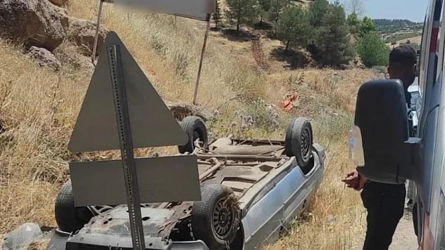 Adıyaman'da hakimiyetini kaybeden sürücü takla attı !