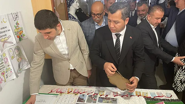 Alaçam'da Üreten Eller Yıl Sonu Sergisinde Buluştu