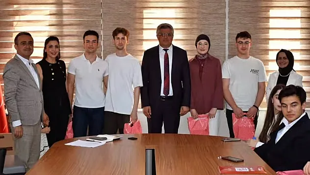 Ali Fuat Başgil Anadolu Lisesinden ikincilik