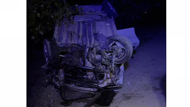Alkollü sürücü otomobiliyle takla attı