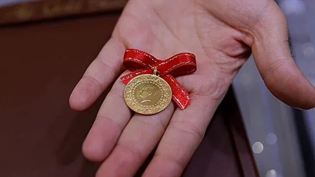 Altın Fırladı: Gram ve Çeyrek Altın Rekor Seviyede