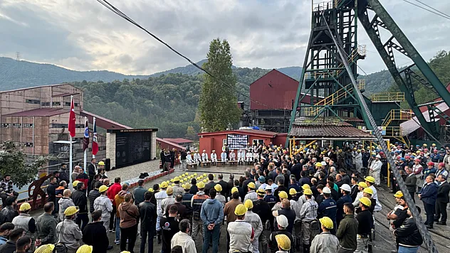 Amasra maden faciasında hayatını kaybeden 43 işçi anıldı