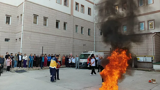 Amasya İl Sağlık Müdürlüğü'nde yangın tatbikatı