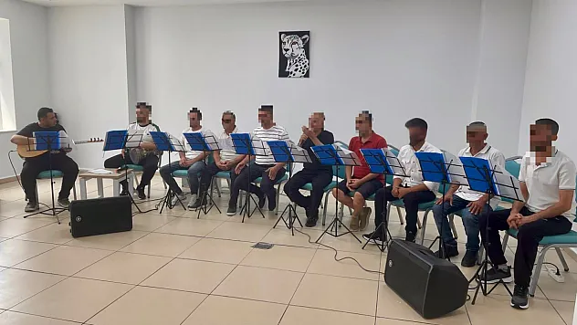 AMATEM hastalarından koro dinletisi