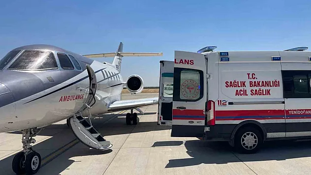 Ambulans uçak 14 günlük bebek için havalandı
