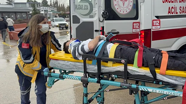 Ameliyata giderken kaza yaptılar: 1 yaralı