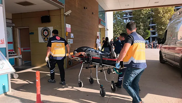 Ampul değiştirmek isterken 3 metre yükseklikten düştü