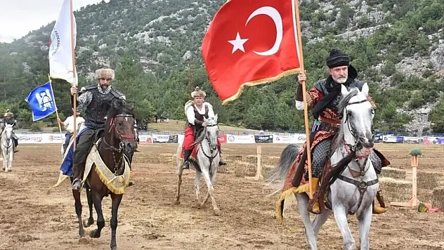 Antalya'da 'Kökbörü Müsabakaları' düzenlendi: Bilal Erdoğan'dan 'geleneksel sporlar' vurgusu