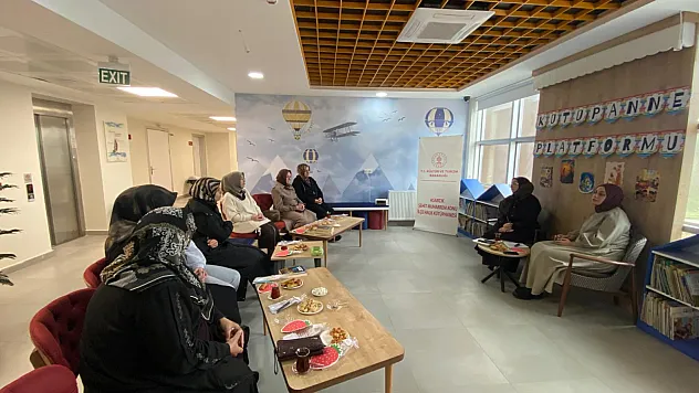 Ekran bağımlılığına 'Kitap' freni!