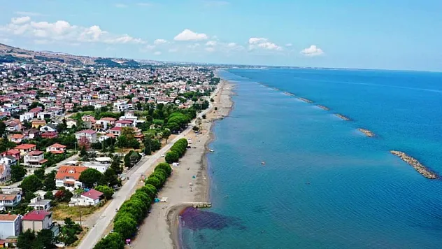 Atakum Sahilinde Alarm: Kıyı Erozyonu Meclis Gündeminde!