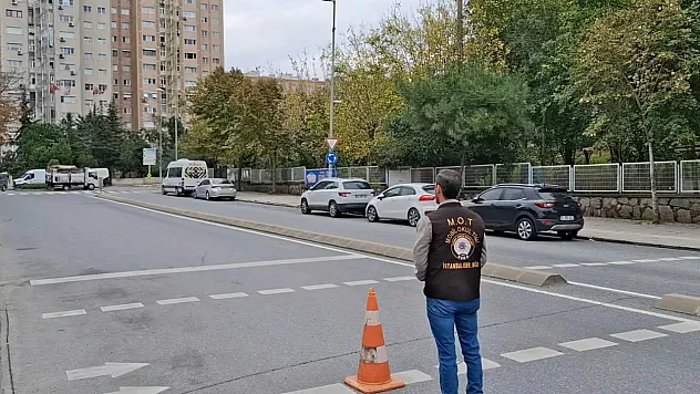 Ataşehir'de okul önlerinde polisten sıkı asayiş ve güvenlik denetimi
