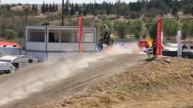 Avrupa ve Türkiye Motokros Şampiyonalarında ilk gün heyecanı: En hızlılar belli oldu