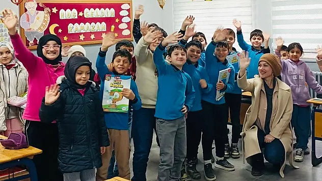 Ayvacık'ta öğrenciler gıda güvenliği ve israf konusunda bilgilendirildi