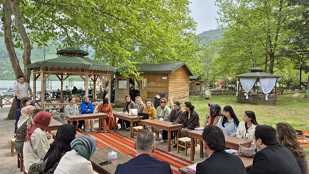 Ayvacık'ta 'Üreten Kadınlar, Güçlü Yarınlar' programı düzenlendi
