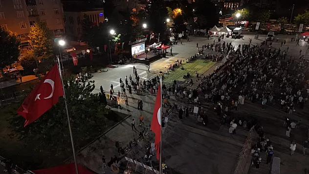 Bafra'da 15 Temmuz demokrasi nöbeti tutuldu