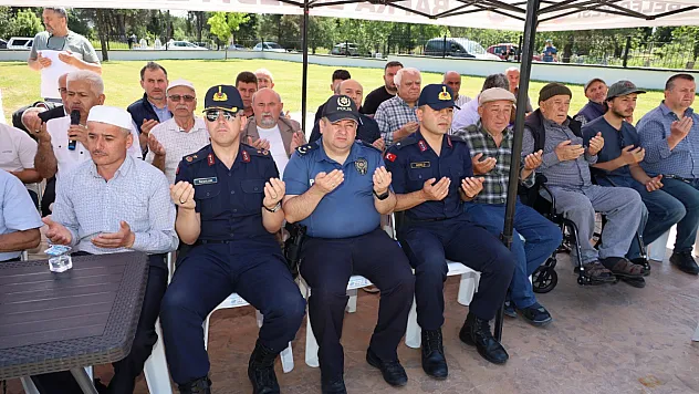 Bafra'da bayram öncesi şehitler anıldı